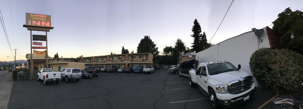 Sunset Inn Grants Pass Ngoại thất bức ảnh